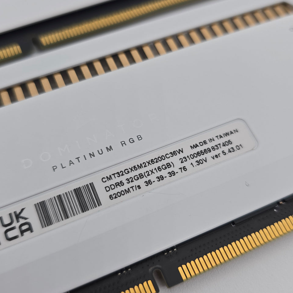 32GB DDR5 Corsair Dominator Platinum White RGB. 6200MHz. CL36-39-39-76. 2x16GB Sticks