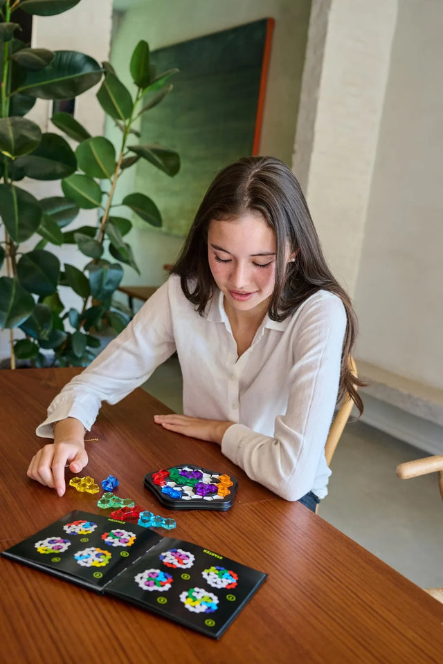 SmartGames® IQ Deluxe: Pentagon