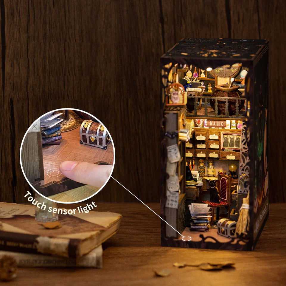 Hands Craft Bookend Puzzle: Magic Pharmacist with Dust Cover